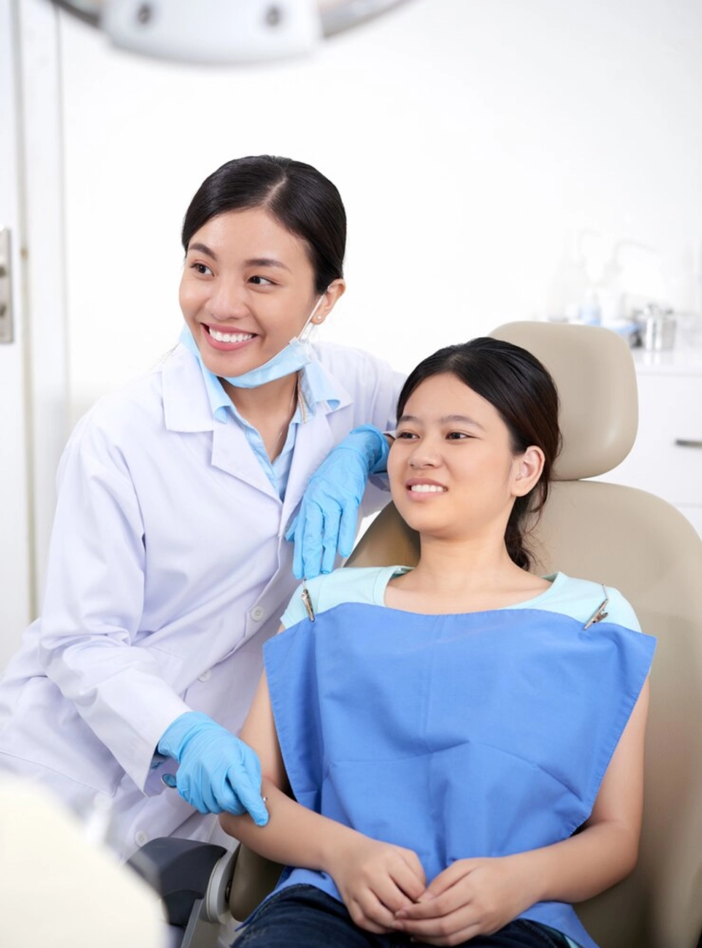 Modern dental treatment room in Viman Nagar, Pune